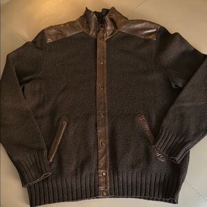 Gran Sasso Mens Wool Knit Jacket Sweater Trimmed in Genuine Leather. Size 54 IT.